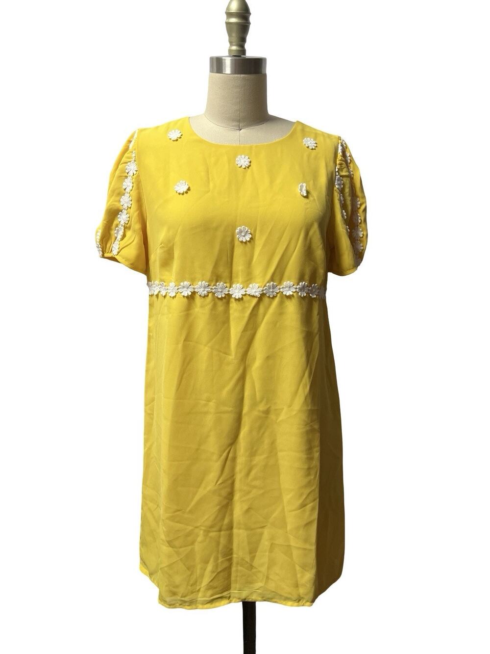 ModCloth How Sweet It Is Daisy Retro Style Shift Dress Yellow Size 8